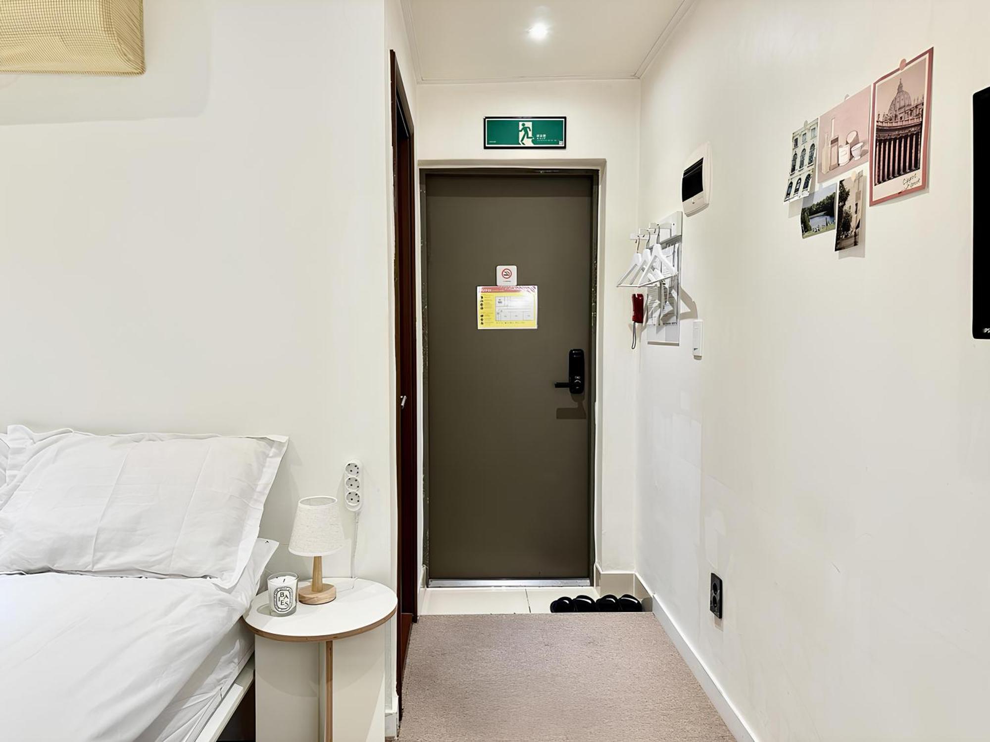 Ssh Ikseon Peter Cat Hostel โซล ภายนอก รูปภาพ