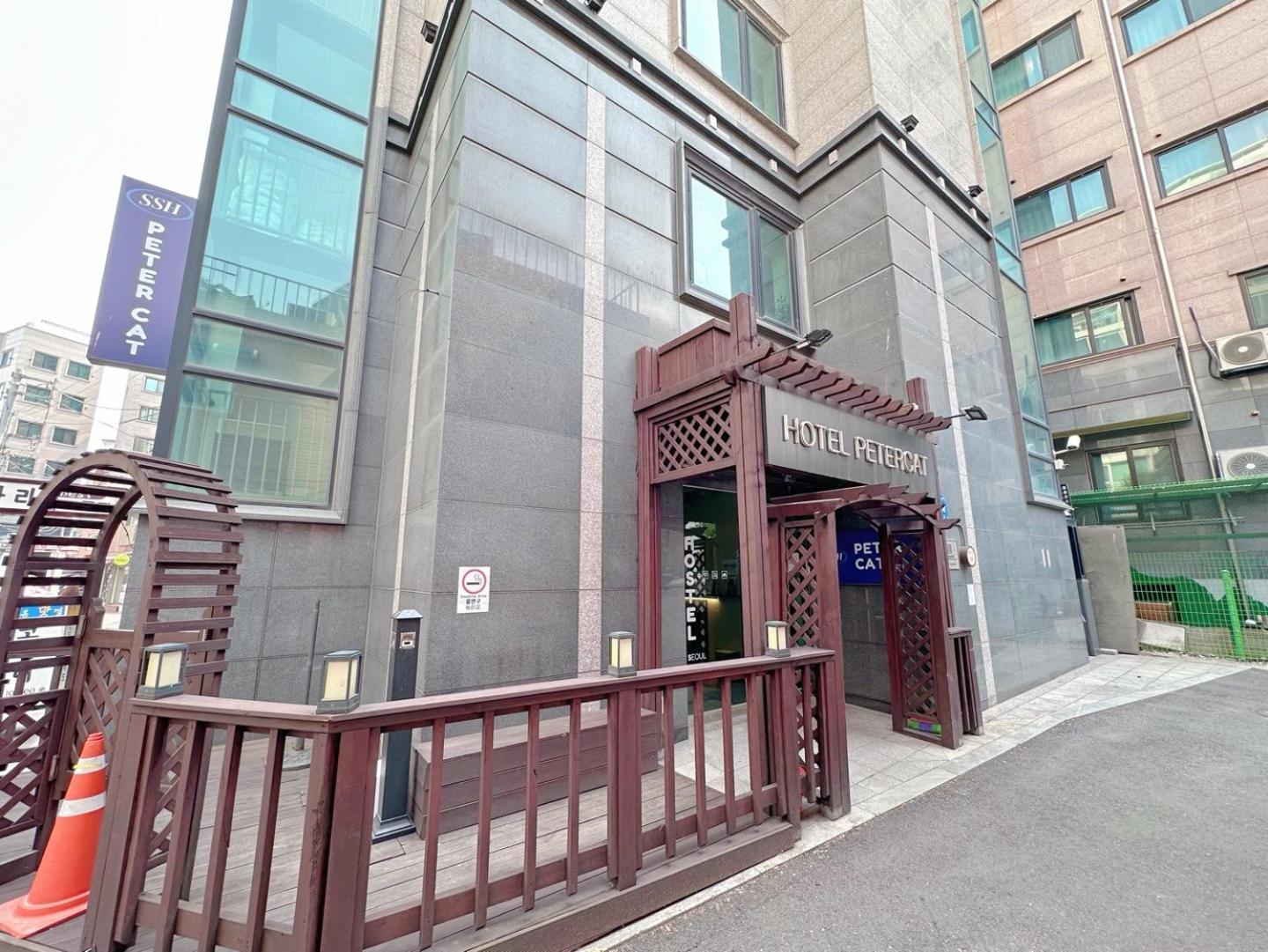 Ssh Ikseon Peter Cat Hostel โซล ภายนอก รูปภาพ